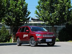 2014款 2.4L 自动 四驱豪华导航版 5座