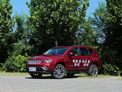 2014款 2.4L 自动 四驱豪华导航版 5座