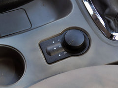 2013款 2.4L 手动 汽油标准型