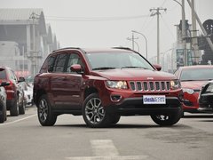 2014款 2.4L 自动 四驱豪华版 5座