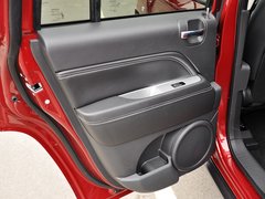 2014款 2.4L 自动 四驱豪华版 5座