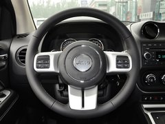 2014款 2.4L 自动 四驱豪华版 5座