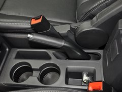 2014款 2.4L 自动 四驱豪华版 5座