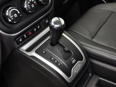 2014款 2.4L 自动 四驱豪华版 5座