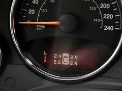 指南者(进口) 2014款 2.4L 自动 四驱豪华版 5座