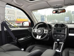 指南者(进口) 2014款 2.4L 自动 四驱豪华版 5座