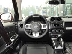 2014款 2.4L 自动 四驱豪华版 5座