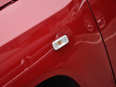 指南者(进口) 2014款 2.4L 自动 四驱豪华版 5座