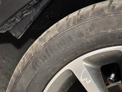指南者(进口) 2014款 2.4L 自动 四驱豪华版 5座