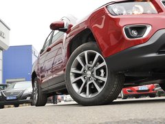 2014款 2.4L 自动 四驱豪华版 5座