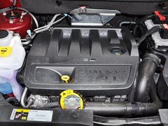 2014款 2.4L 自动 四驱蛇行珍藏版 5座