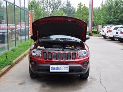 2014款 2.4L 自动 四驱蛇行珍藏版 5座