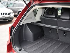 2014款 2.4L 自动 四驱蛇行珍藏版 5座