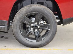 2014款 2.4L 自动 四驱蛇行珍藏版 5座