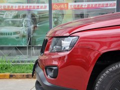 2014款 2.4L 自动 四驱蛇行珍藏版 5座