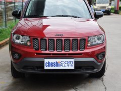2014款 2.4L 自动 四驱蛇行珍藏版 5座