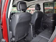 2014款 2.4L 自动 四驱蛇行珍藏版 5座
