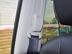 2014款 2.4L 自动 四驱蛇行珍藏版 5座