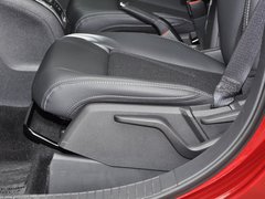 2014款 2.4L 自动 四驱蛇行珍藏版 5座