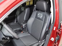 2014款 2.4L 自动 四驱蛇行珍藏版 5座
