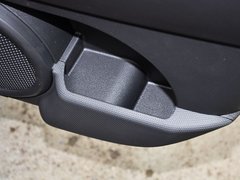 2014款 2.4L 自动 四驱蛇行珍藏版 5座