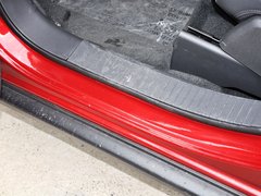 2014款 2.4L 自动 四驱蛇行珍藏版 5座