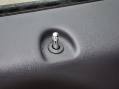 2014款 2.4L 自动 四驱蛇行珍藏版 5座