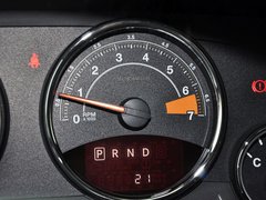 2014款 2.4L 自动 四驱蛇行珍藏版 5座