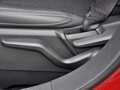 2014款 2.4L 自动 四驱蛇行珍藏版 5座