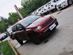 2014款 2.4L 自动 四驱蛇行珍藏版 5座