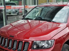 2014款 2.4L 自动 四驱蛇行珍藏版 5座