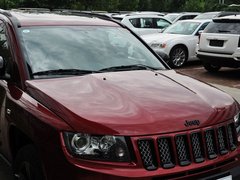 2014款 2.4L 自动 四驱蛇行珍藏版 5座