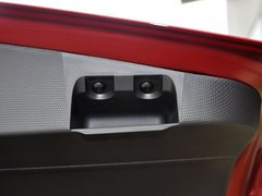 2014款 2.4L 自动 四驱蛇行珍藏版 5座