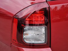 2014款 2.4L 自动 四驱蛇行珍藏版 5座