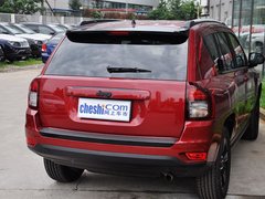 2014款 2.4L 自动 四驱蛇行珍藏版 5座