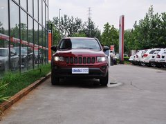 2014款 2.4L 自动 四驱蛇行珍藏版 5座