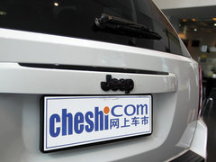 2014款 2.4L 自动 四驱蛇行珍藏版 5座