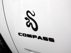 2014款 2.4L 自动 四驱蛇行珍藏版 5座