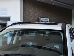 2014款 2.4L 自动 四驱蛇行珍藏版 5座