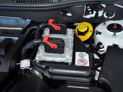 2014款 2.4L 自动 四驱蛇行珍藏版 5座