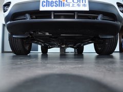 2014款 2.4L 自动 四驱蛇行珍藏版 5座