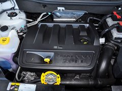 2014款 2.4L 自动 四驱蛇行珍藏版 5座