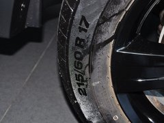 2014款 2.4L 自动 四驱蛇行珍藏版 5座