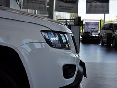 2014款 2.4L 自动 四驱蛇行珍藏版 5座