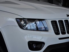2014款 2.4L 自动 四驱蛇行珍藏版 5座