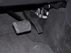 2014款 2.4L 自动 四驱蛇行珍藏版 5座
