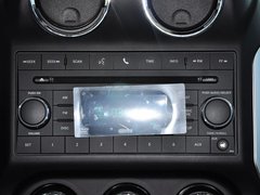 2014款 2.4L 自动 四驱蛇行珍藏版 5座
