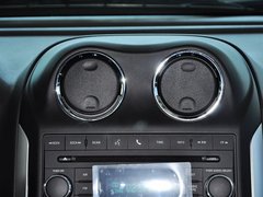 2014款 2.4L 自动 四驱蛇行珍藏版 5座