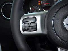2014款 2.4L 自动 四驱蛇行珍藏版 5座