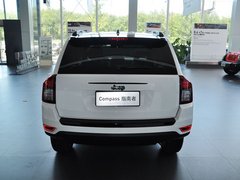 2014款 2.4L 自动 四驱蛇行珍藏版 5座